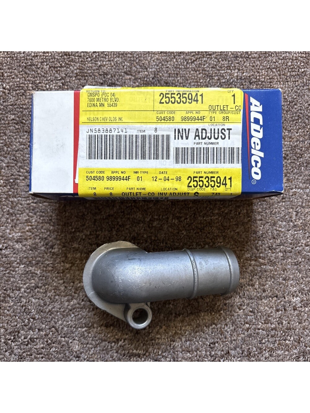 1988-1991 BUICK OLDSMOBILE LESABRE DELTA 88 OUTLET COOLANT 25535941 -  NEW OEM